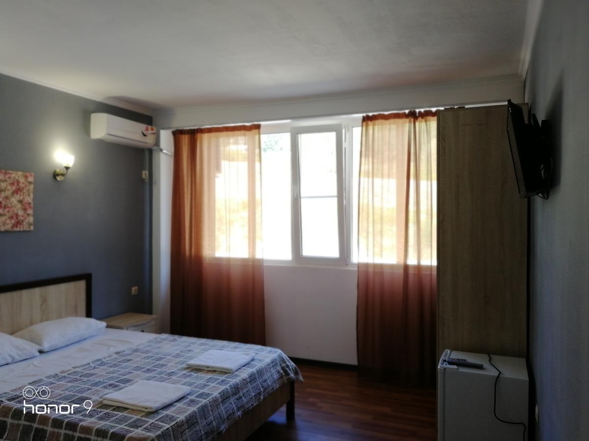 Mira Hotel New Athos Esterno foto